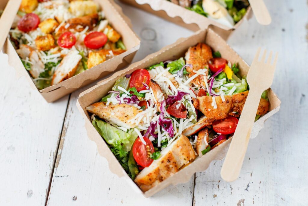 gesund Essen bestellen: Hühnchensalat